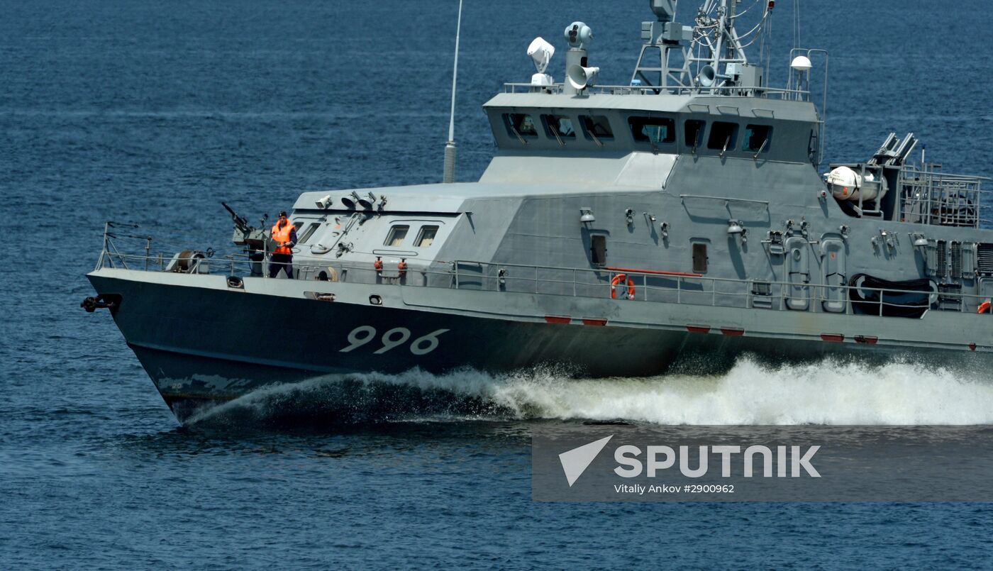 Final rehearsal of Navy Day celebrations in Vladivostok
