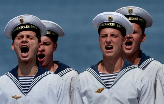 Final rehearsal of Navy Day celebrations in Vladivostok