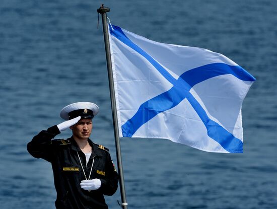 Final rehearsal of Navy Day celebrations in Vladivostok