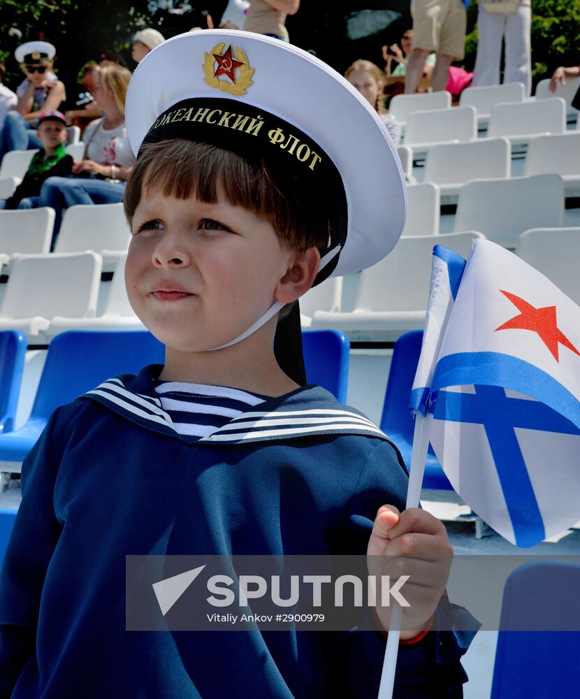 Final rehearsal of Navy Day celebrations in Vladivostok