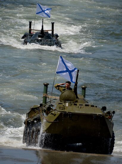 Final rehearsal of Navy Day celebrations in Vladivostok