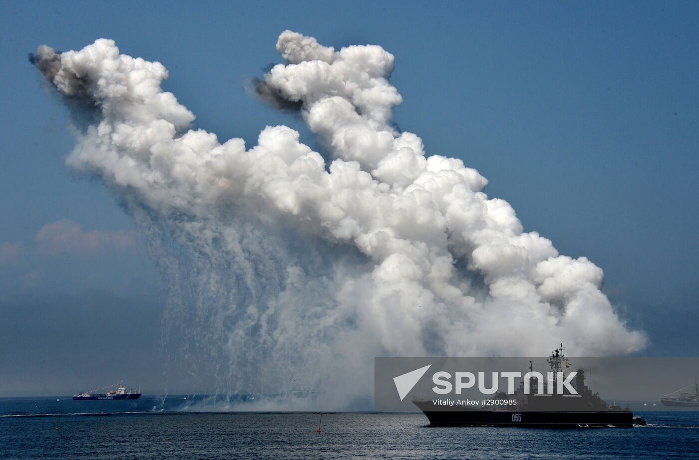 Final rehearsal of Navy Day celebrations in Vladivostok