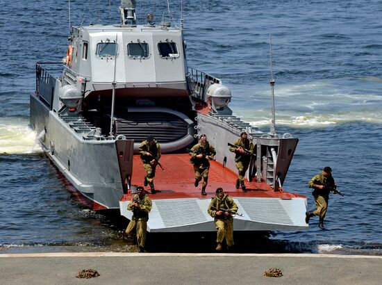 Final rehearsal of Navy Day celebrations in Vladivostok