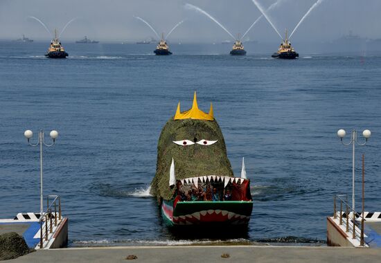 Final rehearsal of Navy Day celebrations in Vladivostok