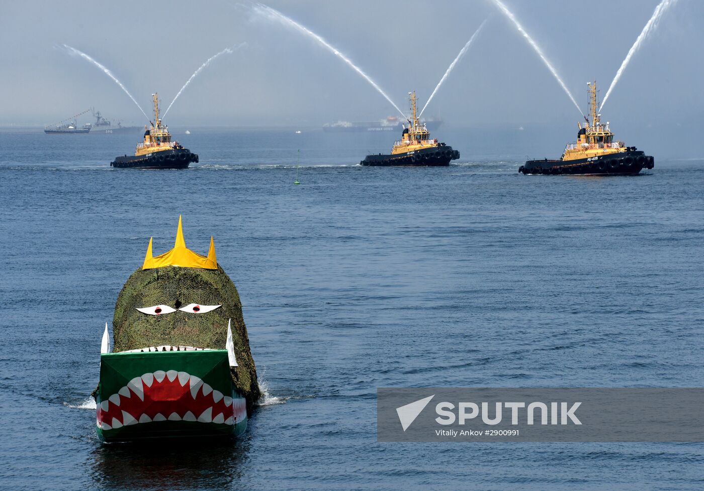 Final rehearsal of Navy Day celebrations in Vladivostok