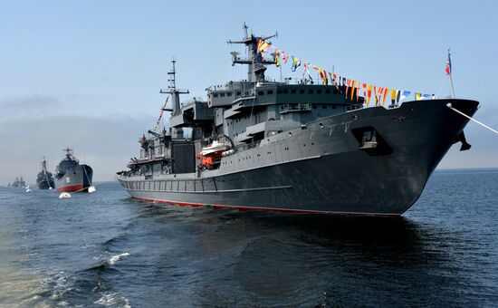 Final rehearsal of Navy Day celebrations in Vladivostok
