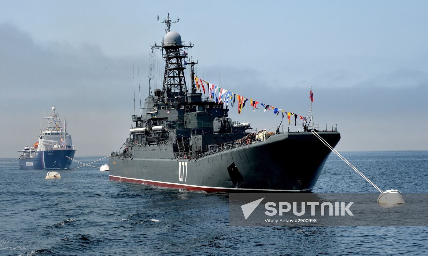 Final rehearsal of Navy Day celebrations in Vladivostok