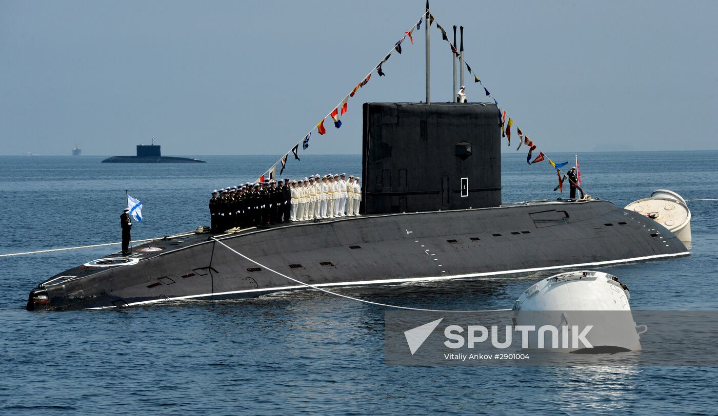 Final rehearsal of Navy Day celebrations in Vladivostok