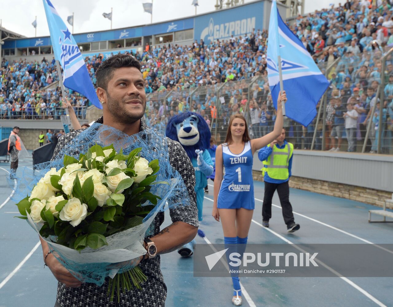Football. Russian Premier League. Zenit vs. Lokomotiv
