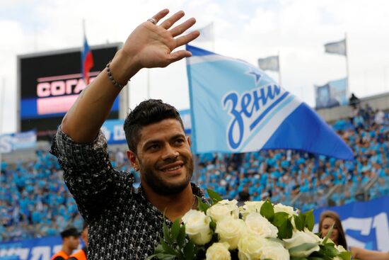 Football. Russian Premier League. Zenit vs. Lokomotiv