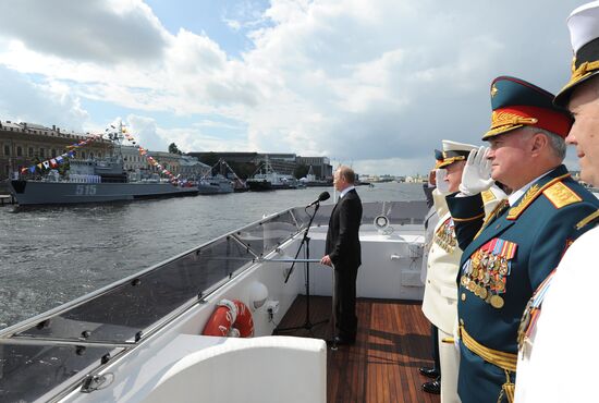 Vladimir Putin takes part in Russian Navy Day celebrations in St. Petersburg