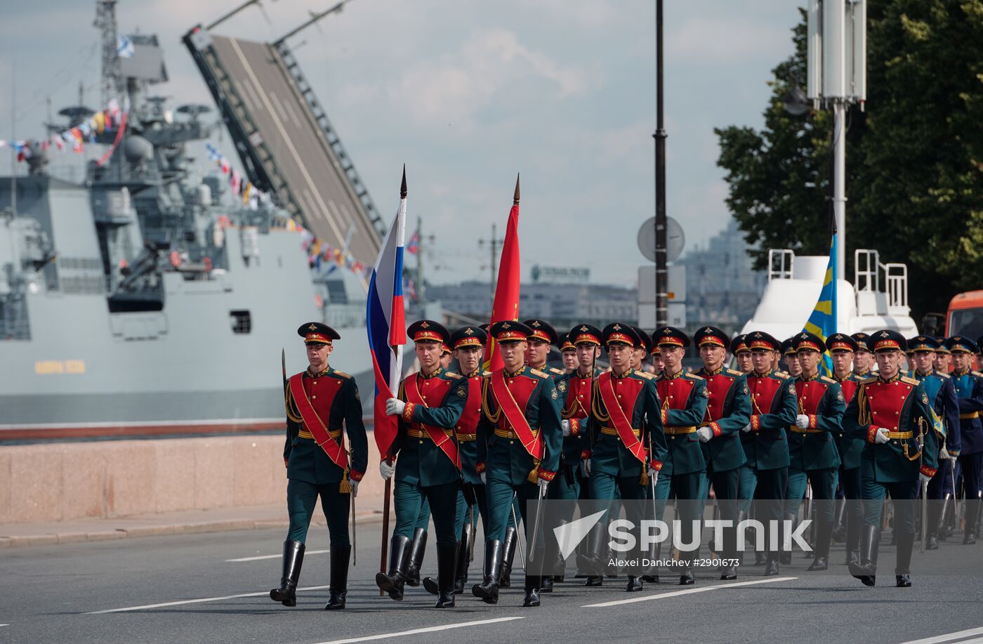 Navy Day celebrated in St. Petersburg