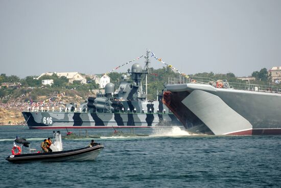 Russia celebrates Navy Day