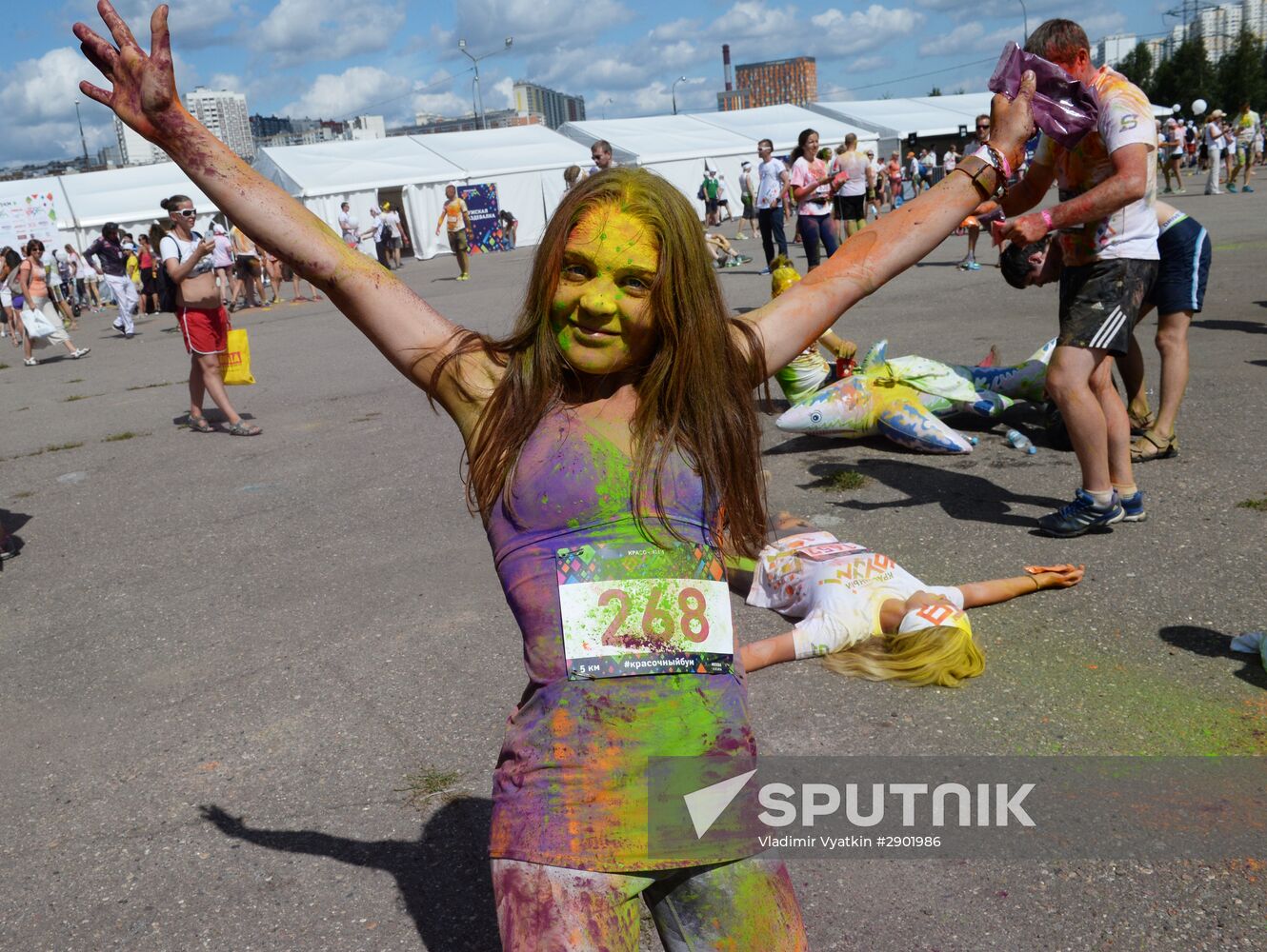 Color Booom race