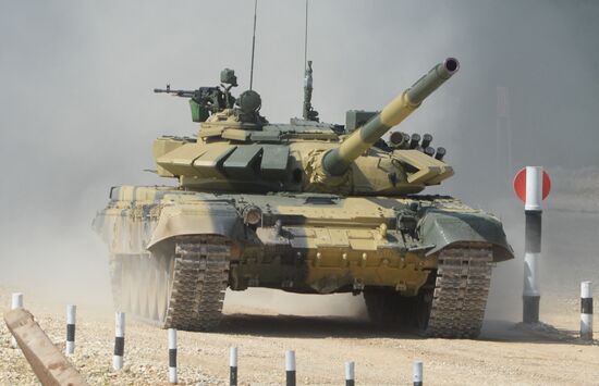 2016 Army Games. Tank Biathlon