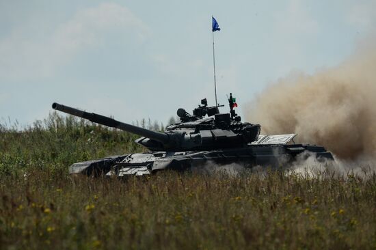 2016 Army Games. Tank Biathlon