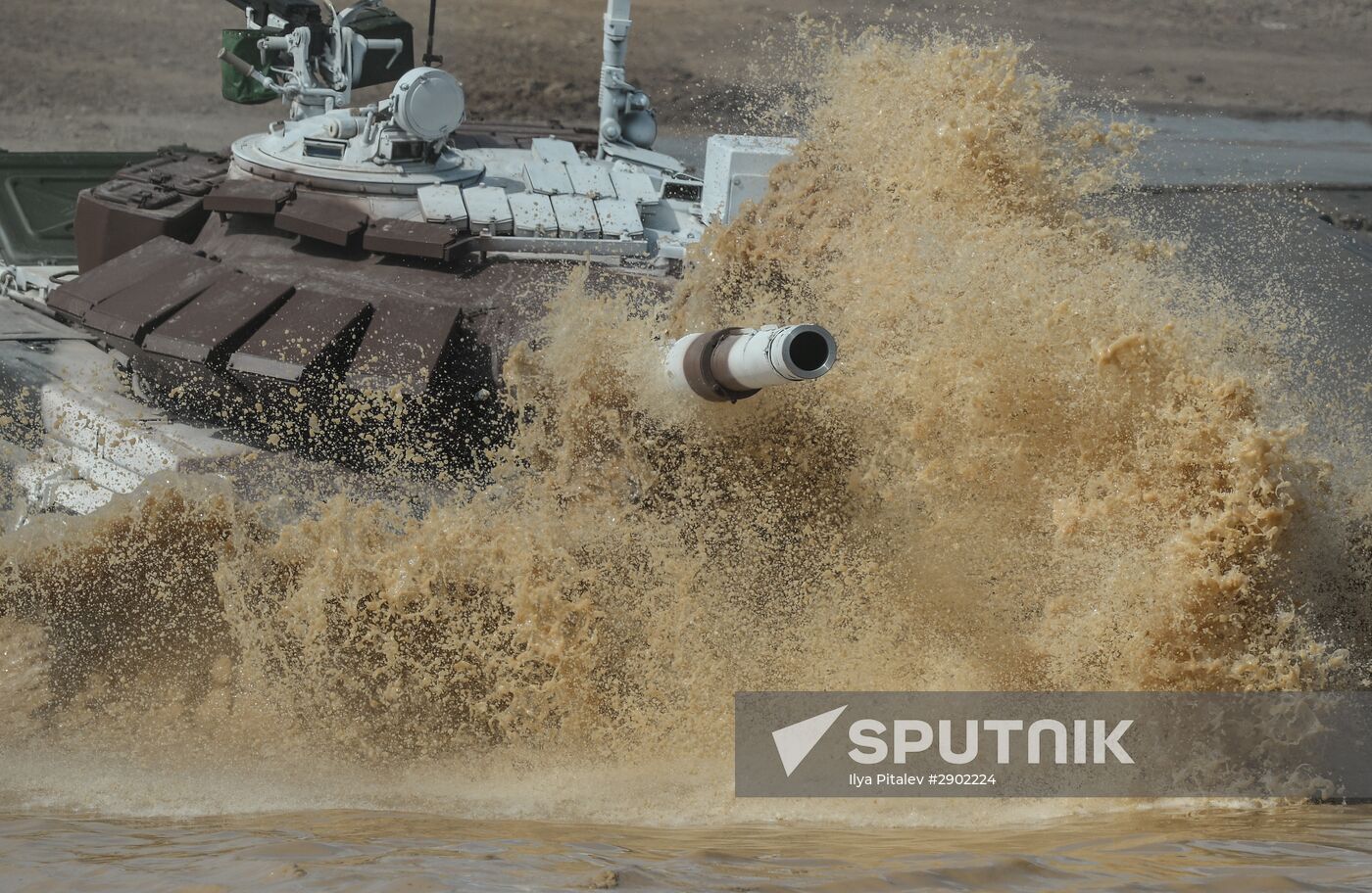 2016 Army Games. Tank Biathlon