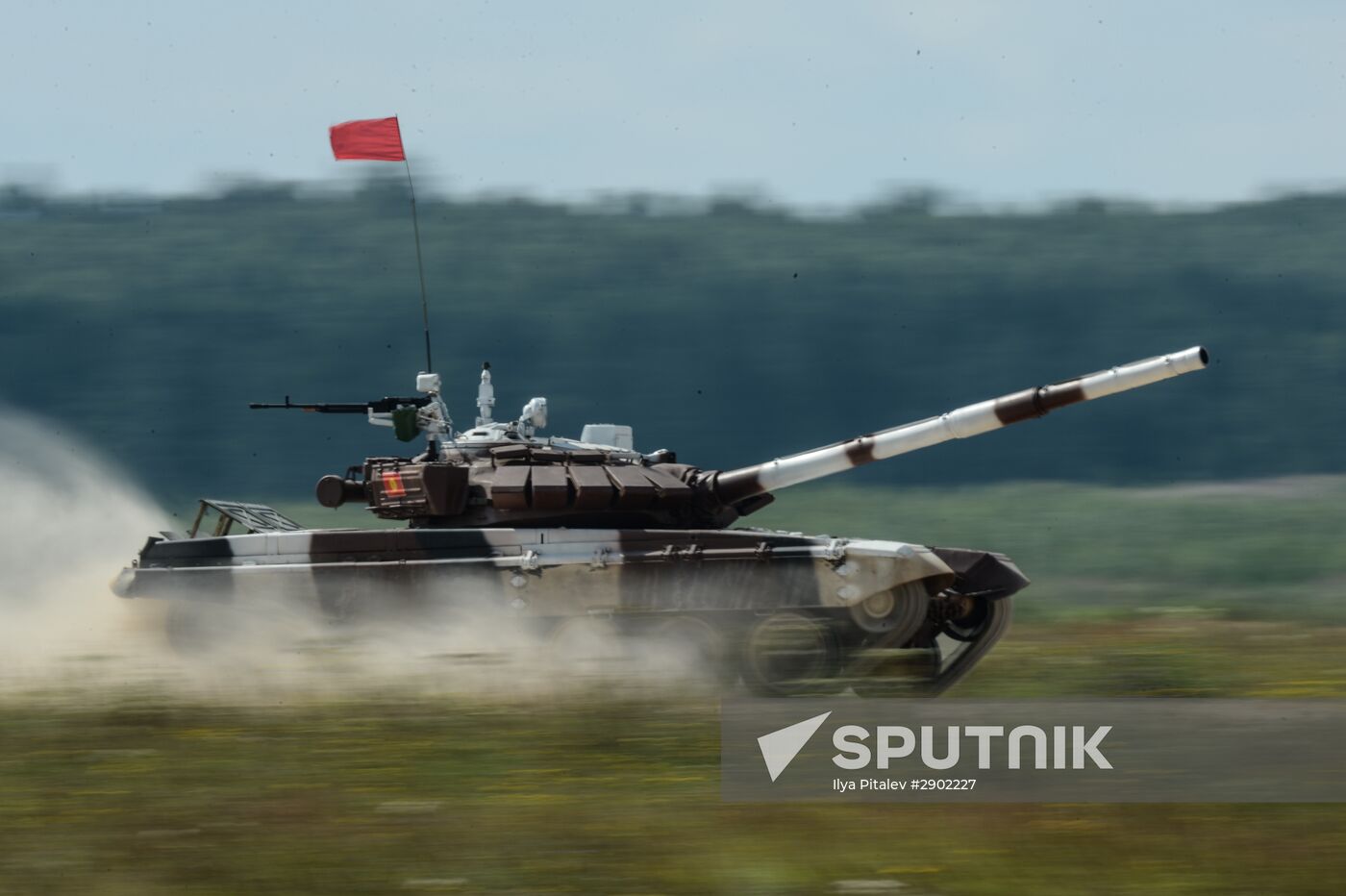 2016 Army Games. Tank Biathlon