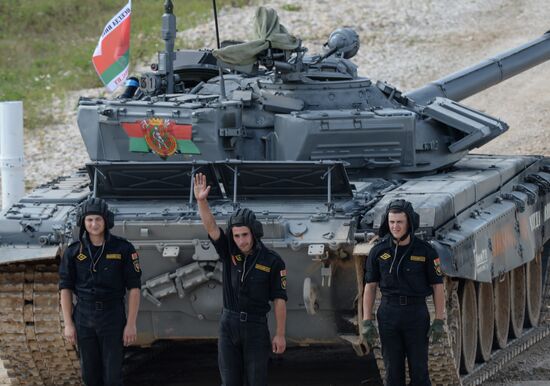 2016 Army Games. Tank Biathlon