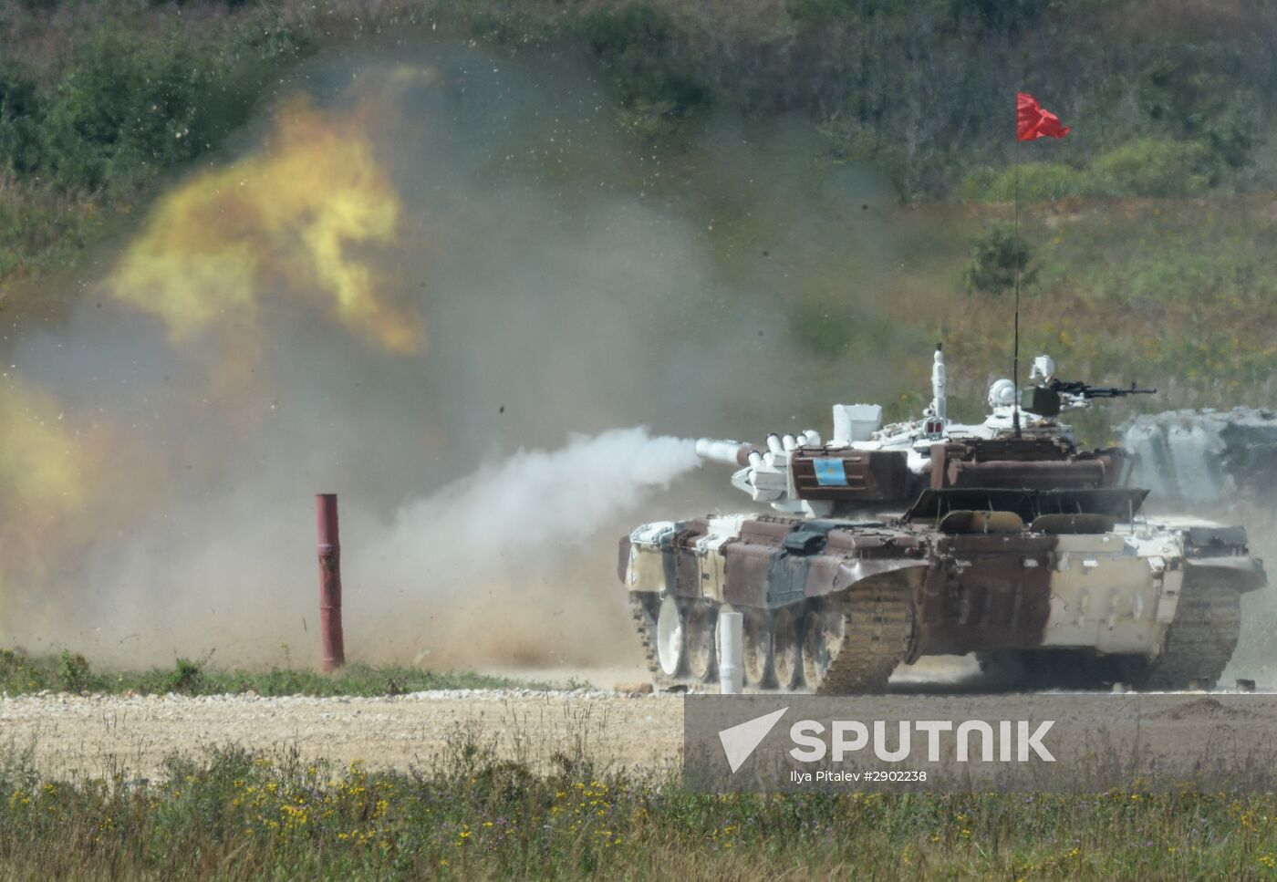 2016 Army Games. Tank Biathlon
