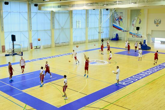 Russian national men's basketball team holds training session