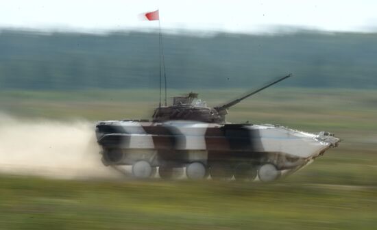 2016 Army Games. Tank Biathlon