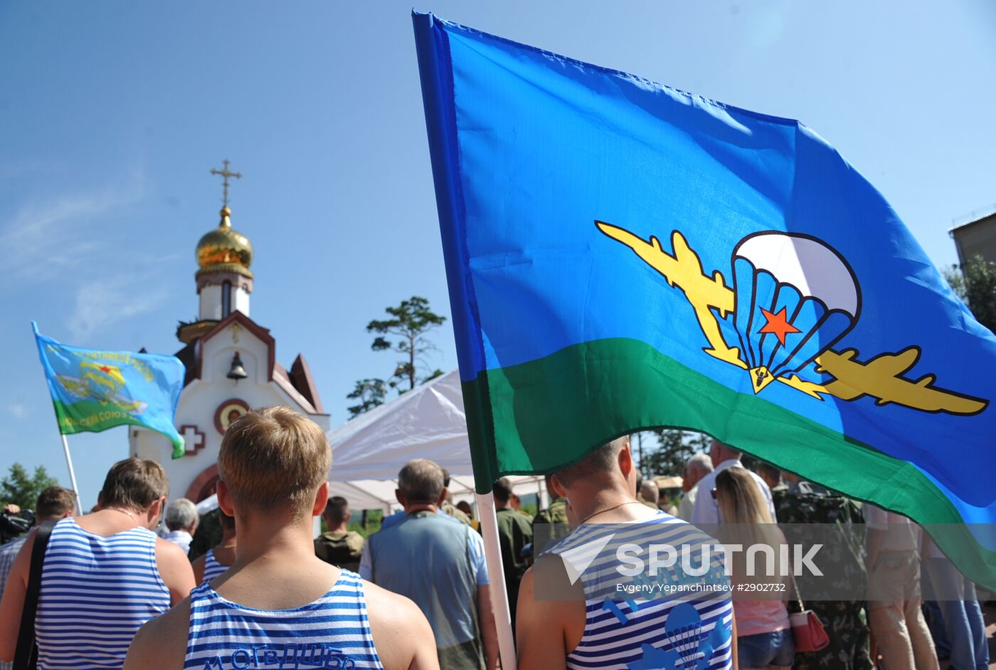 Celebrating Airborne Force Day in Russian cities