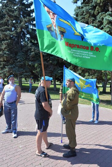 Celebrating Airborne Force Day in Russian cities