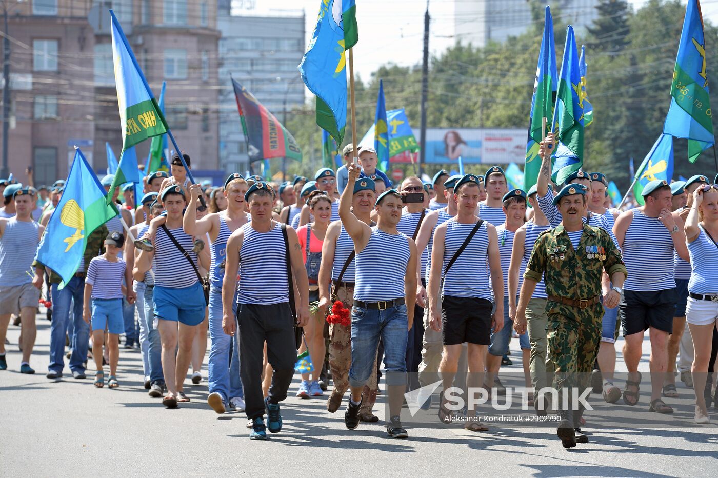 Celebrating Airborne Force Day in Russian cities