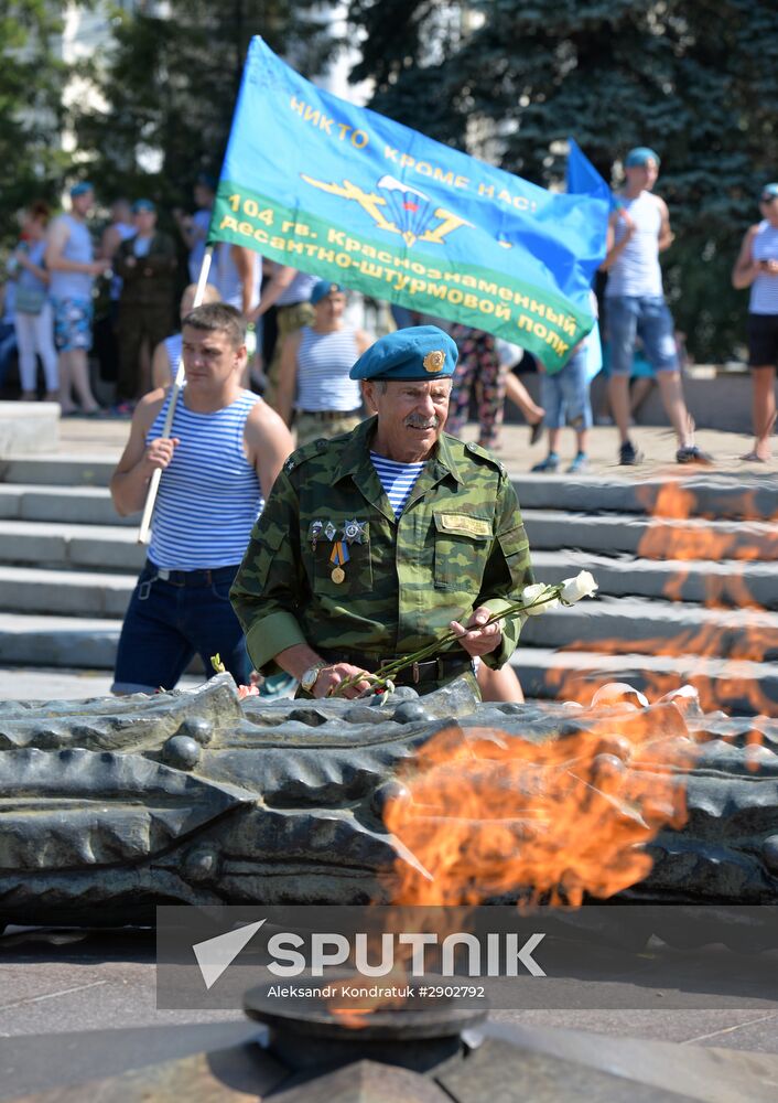 Celebrating Airborne Force Day in Russian cities