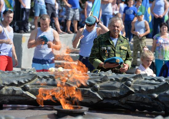 Celebrating Airborne Force Day in Russian cities