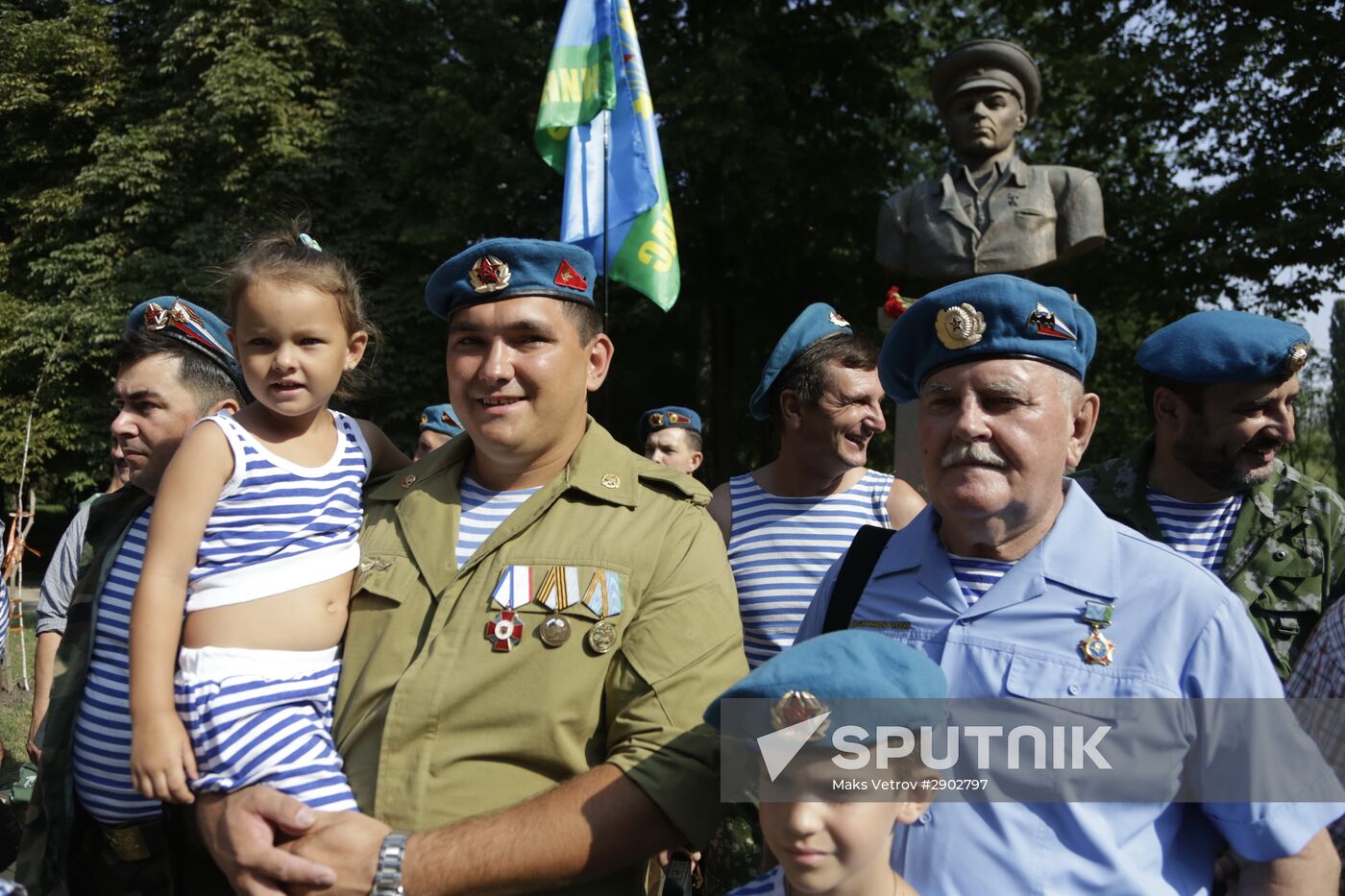 Celebrating Airborne Force Day in Russian cities