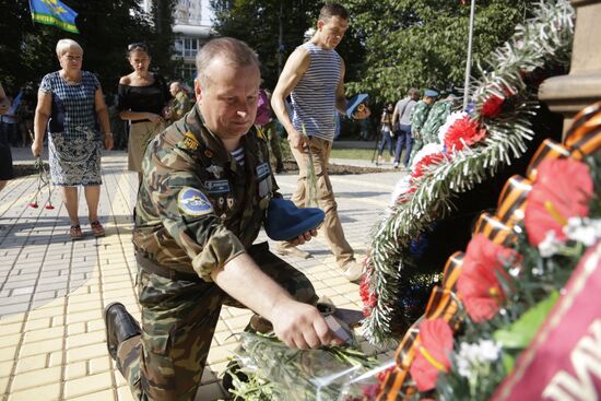 Celebrating Airborne Force Day in Russian cities