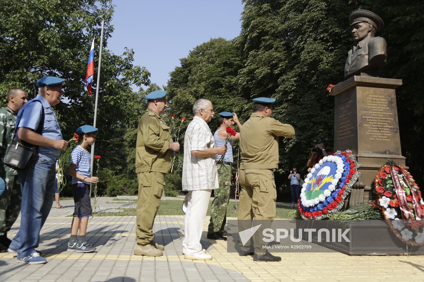 Celebrating Airborne Force Day in Russian cities