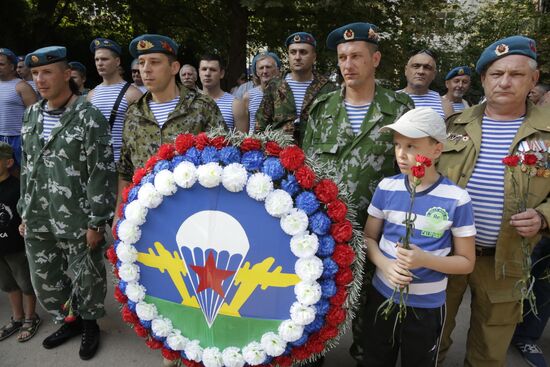 Celebrating Airborne Force Day in Russian cities