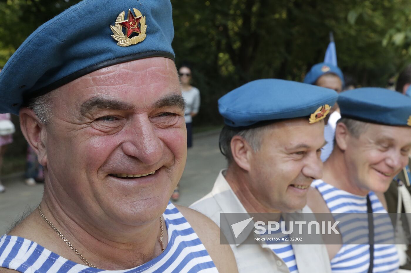 Celebrating Airborne Force Day in Russian cities