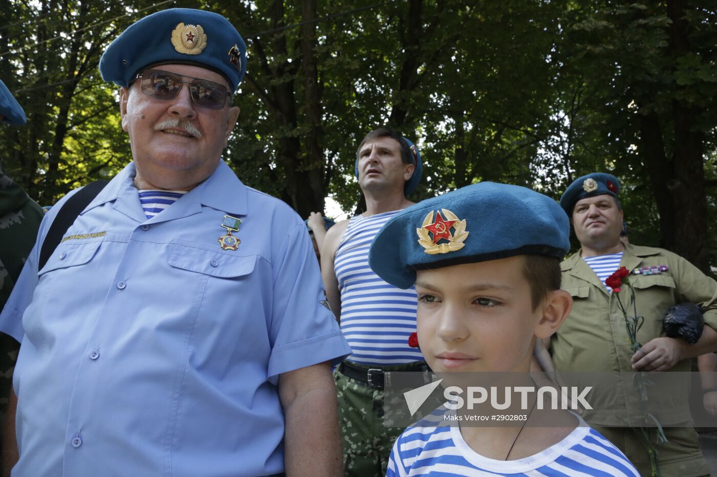 Celebrating Airborne Force Day in Russian cities