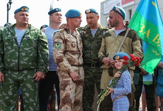 Celebrating Airborne Force Day in Russian cities