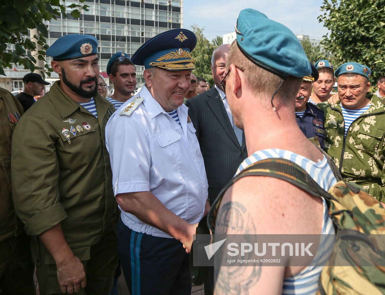 Celebrating Airborne Force Day in Russian cities