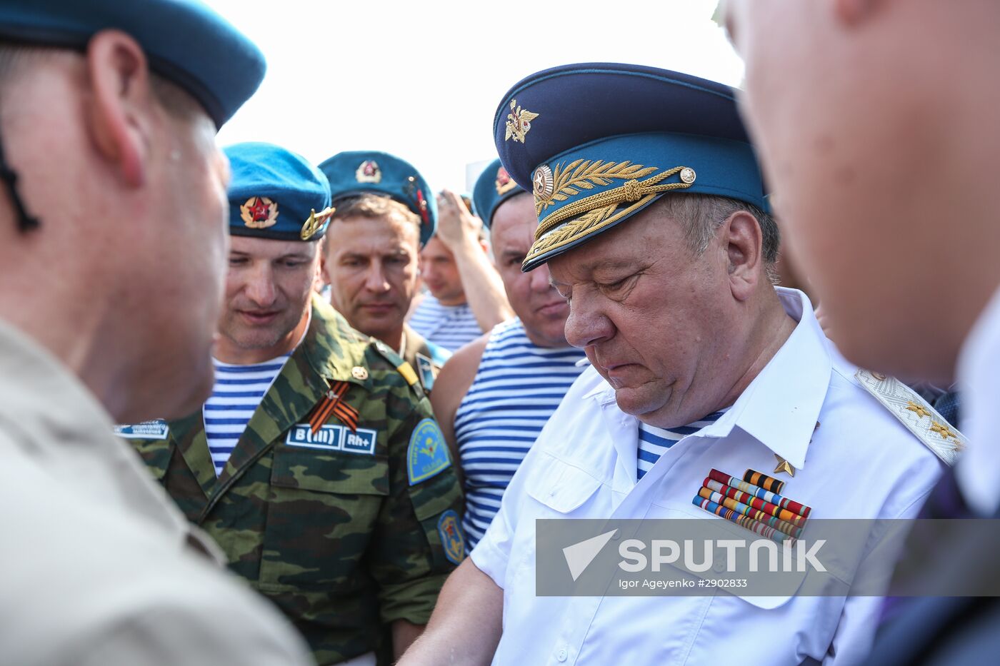 Celebrating Airborne Force Day in Russian cities