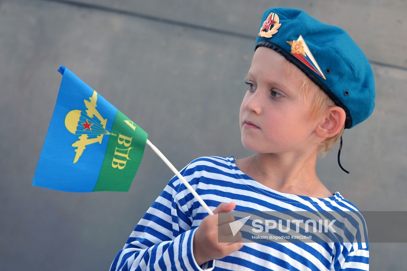 Celebrating Airborne Force Day in Russian cities