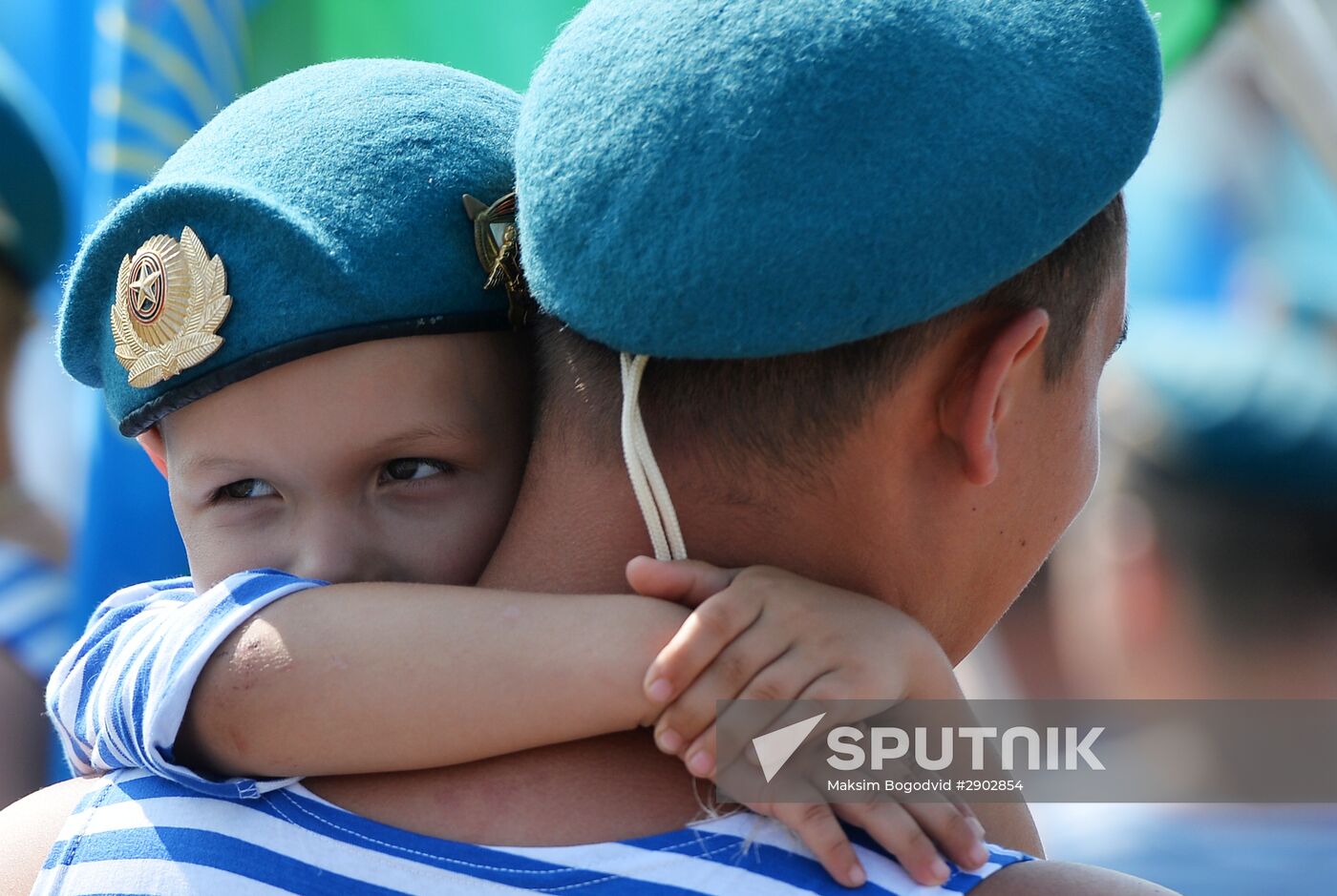 Celebrating Airborne Force Day in Russian cities