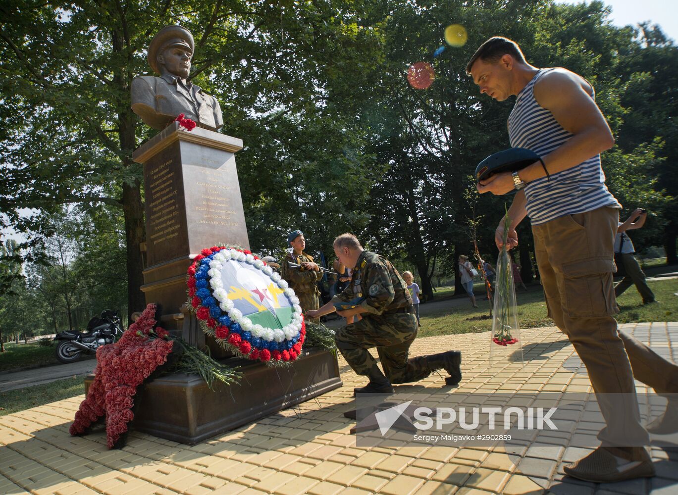 Celebrating Airborne Force Day in Russian cities