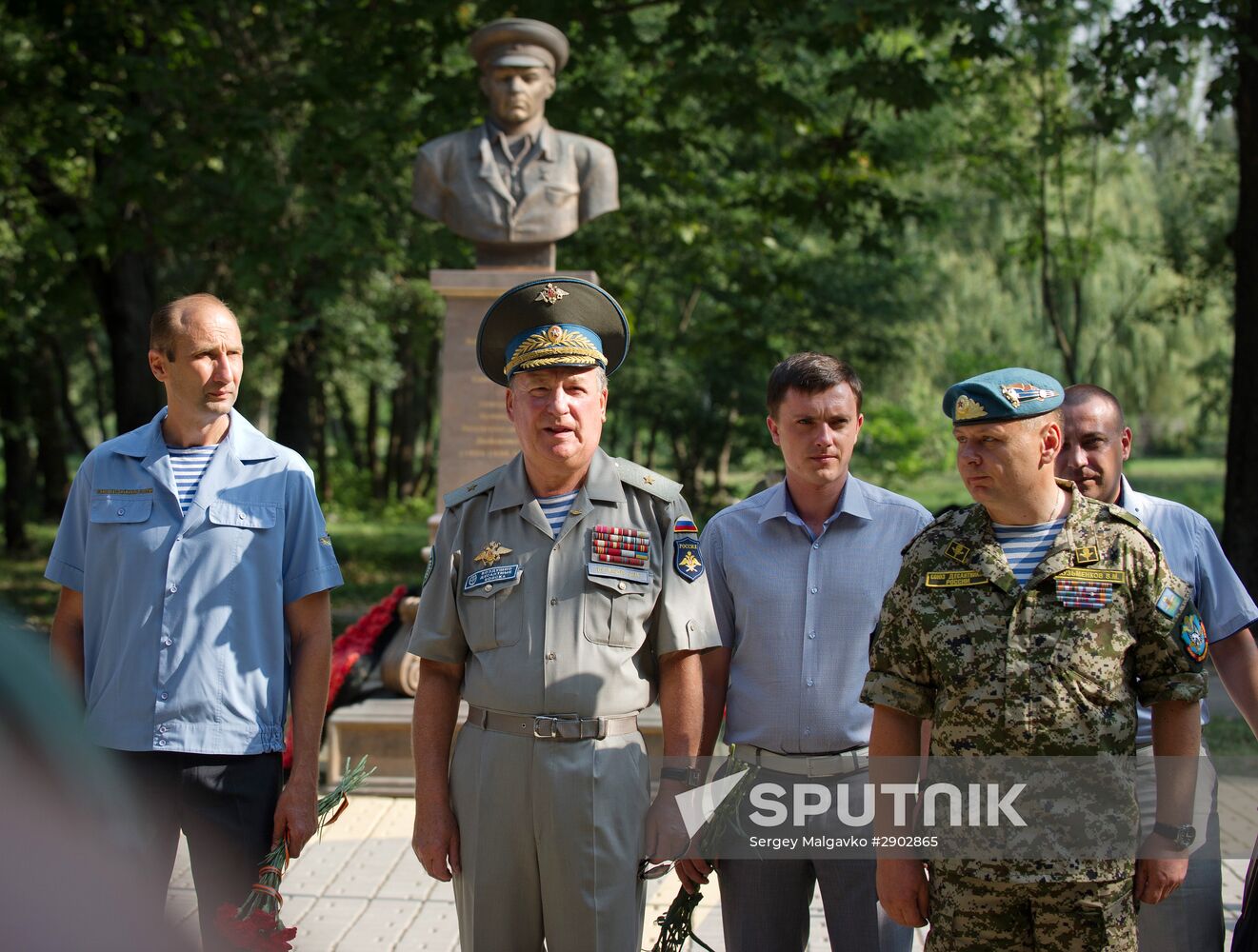 Celebrating Airborne Force Day in Russian cities