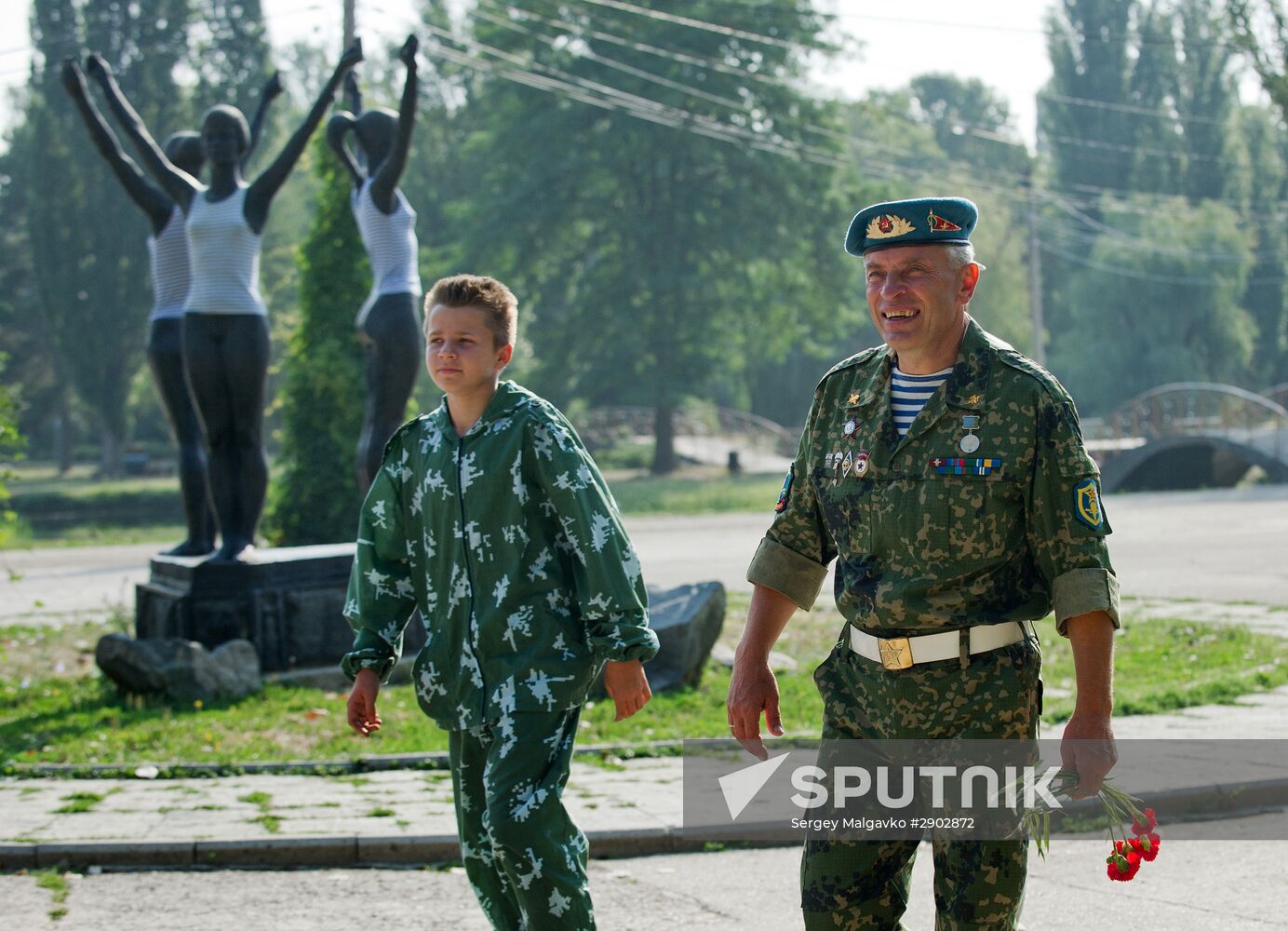 Celebrating Airborne Force Day in Russian cities