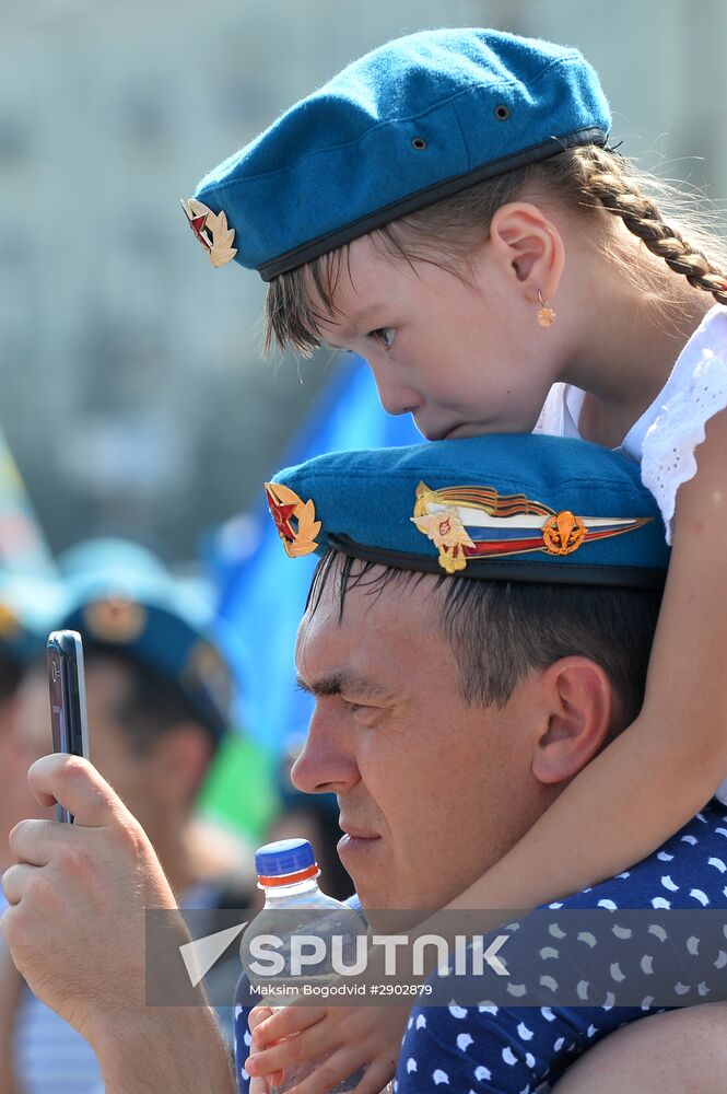 Celebrating Airborne Force Day in Russian cities