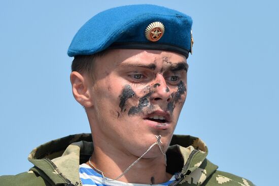 Celebrating Airborne Force Day in Russian cities