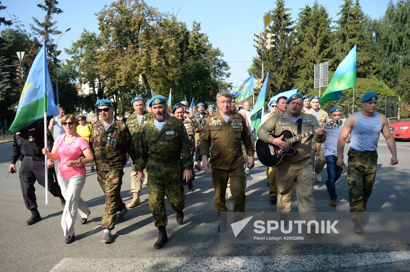 Celebrating Airborne Force Day in Russian cities