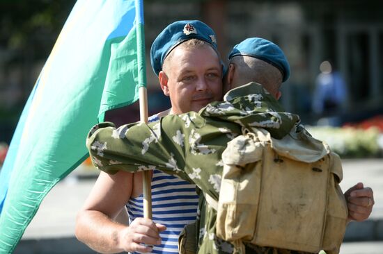 Celebrating Airborne Force Day in Russian cities