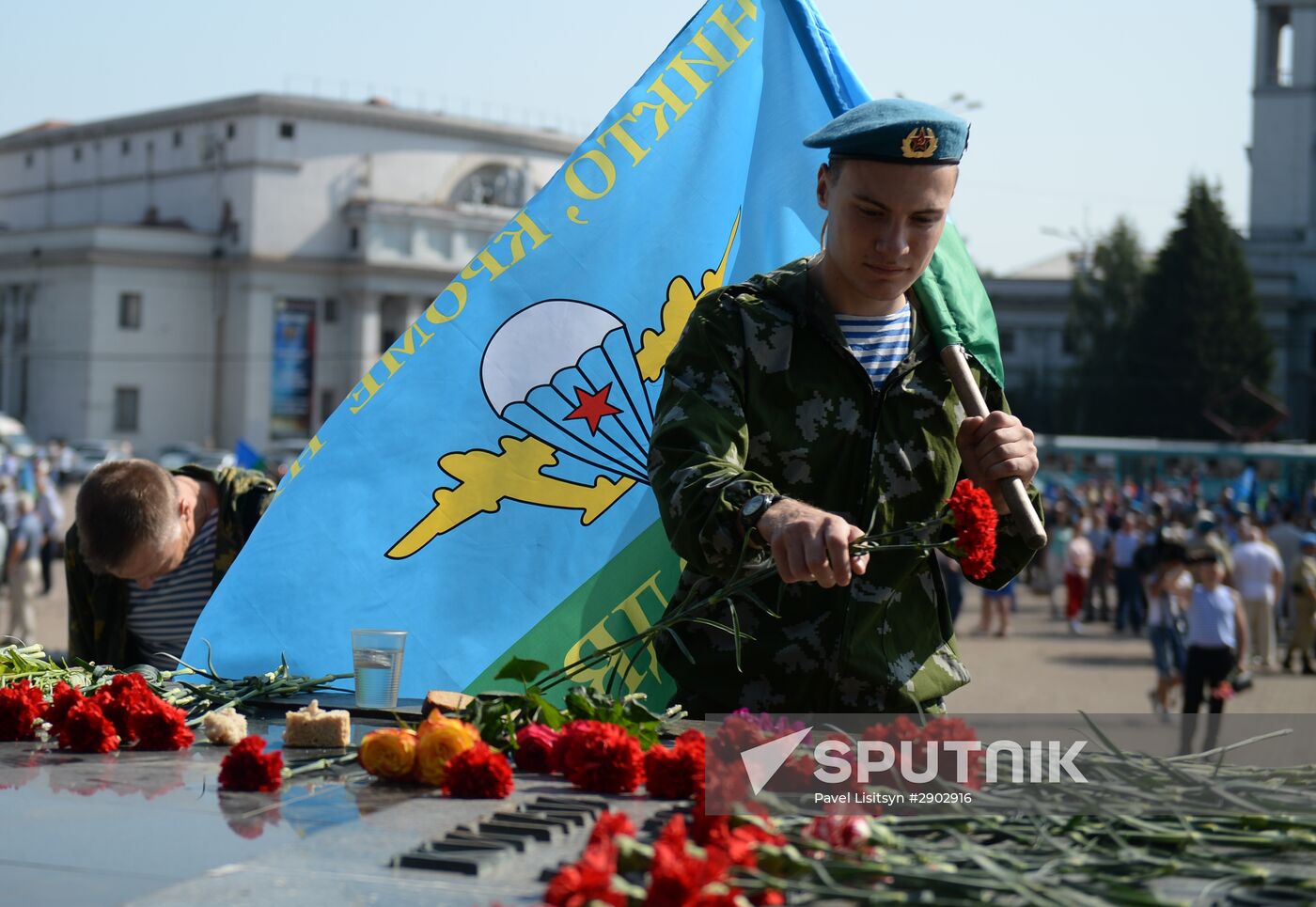 Celebrating Airborne Force Day in Russian cities